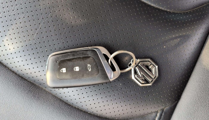 2020 MG HECTOR SHARP 1.5 DCT PETROL, Petrol, Automatic, 43,798 km, Key Close Up