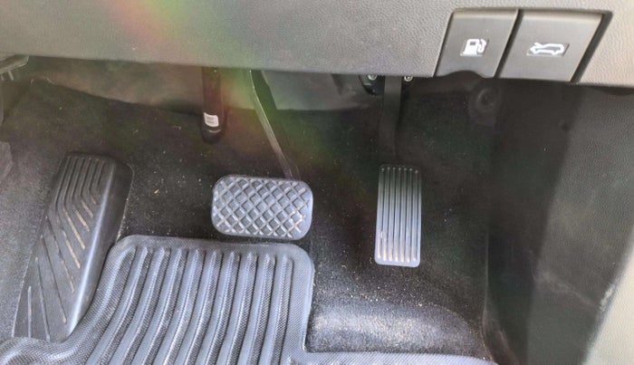 2020 MG HECTOR SHARP 1.5 DCT PETROL, Petrol, Automatic, 43,798 km, Pedals