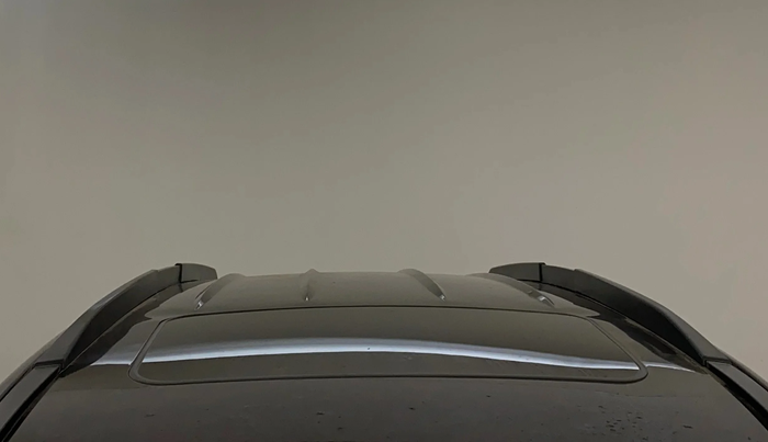 2018 Mahindra XUV500 W10 AT, Diesel, Automatic, 99,702 km, Moonroof/ Sunroof