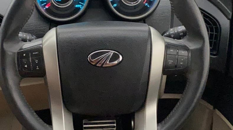 2018 Mahindra XUV500 W10 AT, Diesel, Automatic, 99,702 km, Adaptive Cruise Control