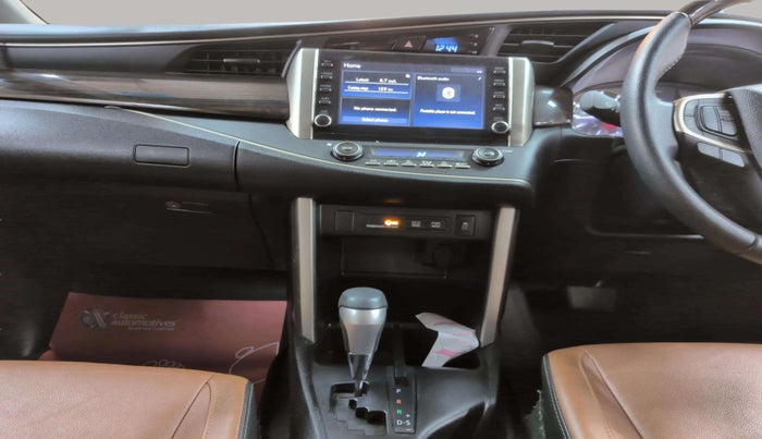 2022 Toyota Innova Crysta 2.7 ZX AT 7 STR, Petrol, Automatic, 28,544 km, Air Conditioner