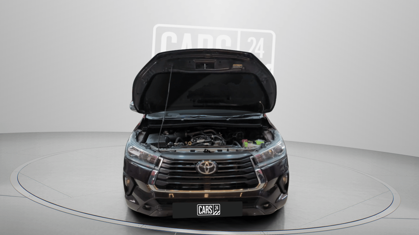 2022 Toyota Innova Crysta 2.7 ZX AT 7 STR, Petrol, Automatic, 28,544 km, Open Bonet