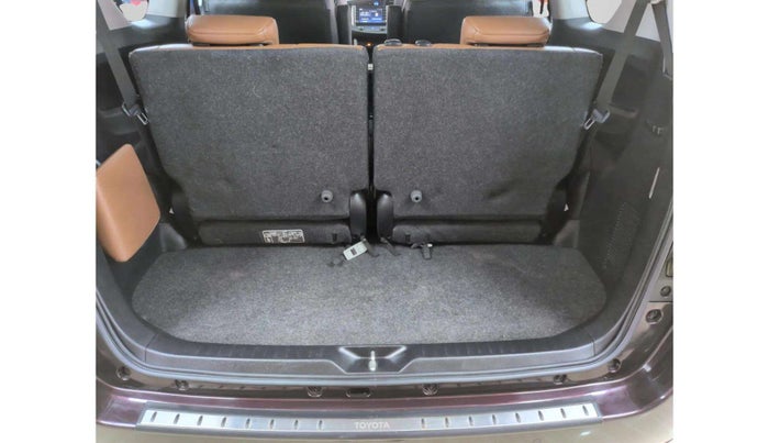 2022 Toyota Innova Crysta 2.7 ZX AT 7 STR, Petrol, Automatic, 28,544 km, Boot Inside