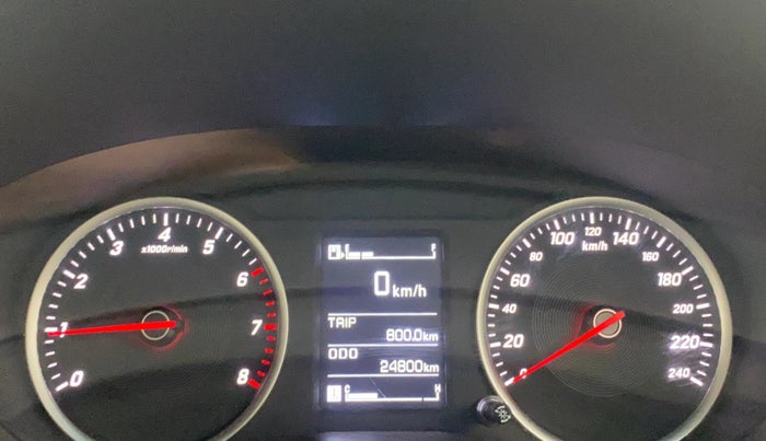 2022 MG HECTOR SHINE 1.5 PETROL TURBO MT, Petrol, Manual, 24,799 km, Odometer Image