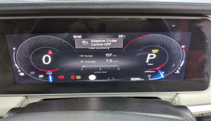 2022 Mahindra XUV700 AX 7 LUXURY P AT 7 STR, Petrol, Automatic, 32,261 km, Odometer Image