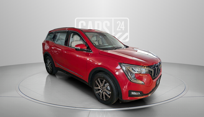 2022 Mahindra XUV700 AX 7 LUXURY P AT 7 STR, Petrol, Automatic, 32,261 km, Right Front Diagonal