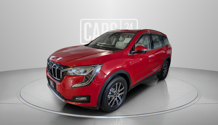 2022 Mahindra XUV700 AX 7 LUXURY P AT 7 STR, Petrol, Automatic, 32,261 km, Left Front Diagonal