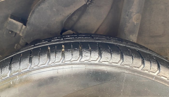 2020 Hyundai VENUE SX 1.5 CRDI, Diesel, Manual, 45,316 km, Left Rear Tyre Tread