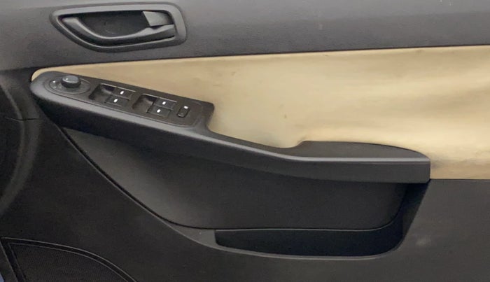 2014 Tata Zest XMS PETROL, Petrol, Manual, 61,924 km, Driver Side Door Panels Control