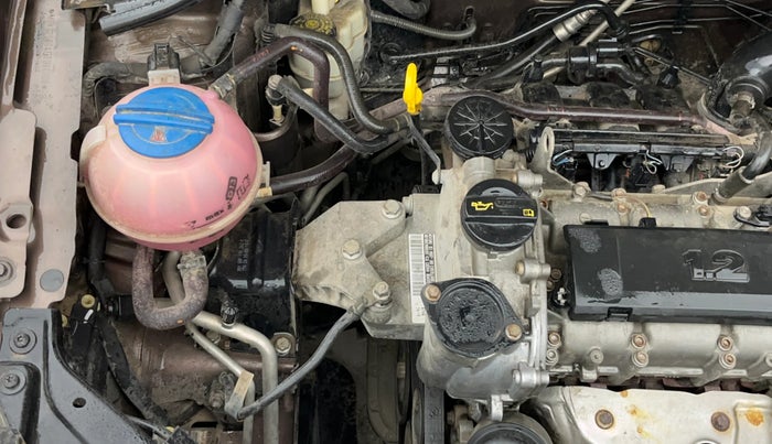 2016 Volkswagen Polo COMFORTLINE 1.2L, Petrol, Manual, 41,242 km, Engine View - Right