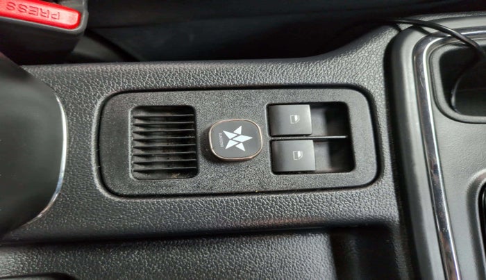 2024 Mahindra Thar LX P 2WD AT HT, Petrol, Automatic, 17,040 km, Driver Side Door Panels Control