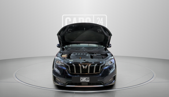 2022 Mahindra XUV700 AX 7 LUXURY P AT 7 STR, Petrol, Automatic, 31,383 km, Open Bonet