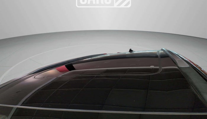 2022 Mahindra XUV700 AX 7 LUXURY P AT 7 STR, Petrol, Automatic, 31,383 km, Roof