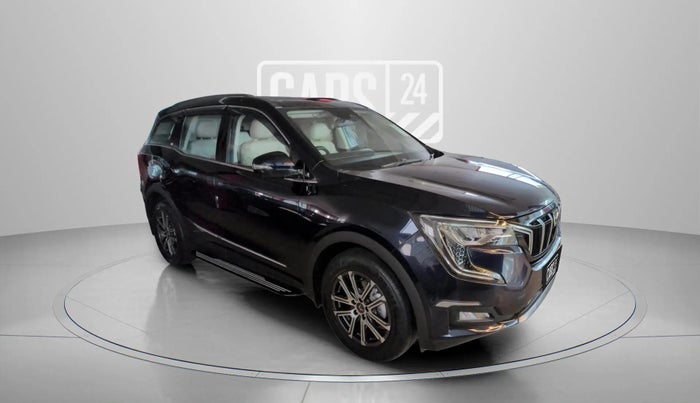2022 Mahindra XUV700 AX 7 LUXURY P AT 7 STR, Petrol, Automatic, 31,383 km, Right Front Diagonal