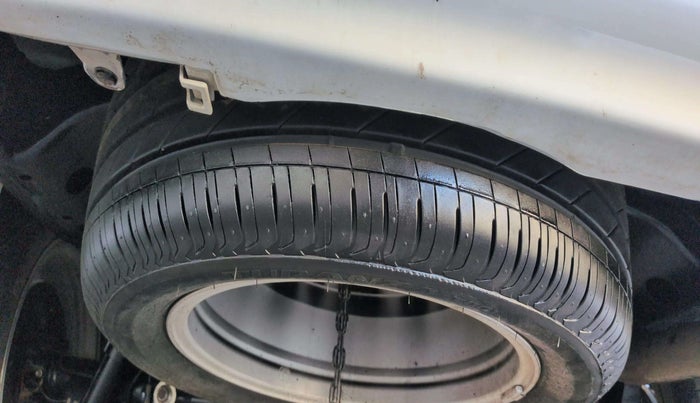 2024 Toyota Innova Crysta 2.4 ZX 7STR, Diesel, Manual, 28,782 km, Spare Tyre