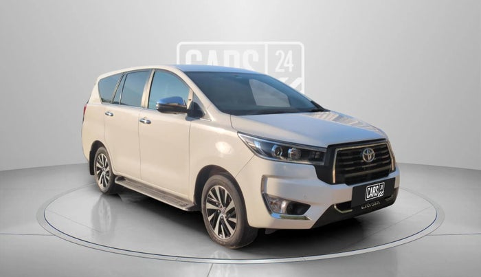 2024 Toyota Innova Crysta 2.4 ZX 7STR, Diesel, Manual, 28,782 km, Right Front Diagonal