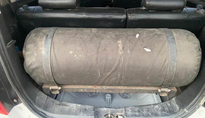 2014 Maruti Wagon R 1.0 LXI, CNG, Manual, 74,938 km, Boot Inside