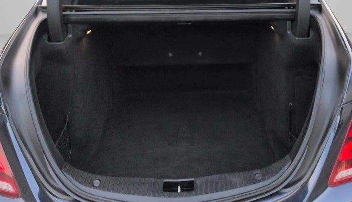 2017 Mercedes Benz S Class S350 CDI, Diesel, Automatic, 37,596 km, Boot Inside