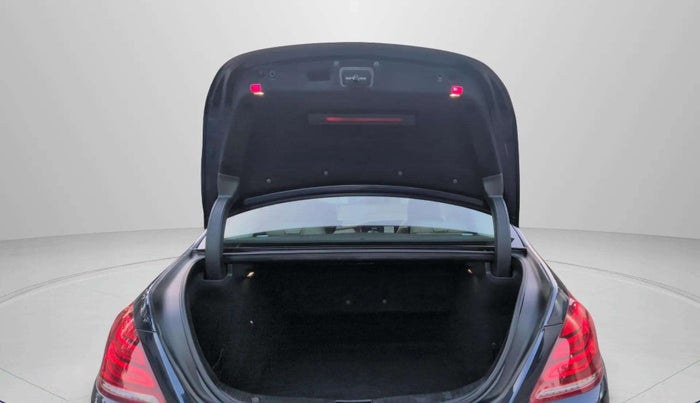 2017 Mercedes Benz S Class S350 CDI, Diesel, Automatic, 37,596 km, Boot Open Zoomed View