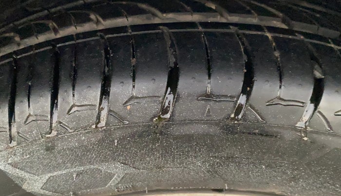 2019 Hyundai Verna 1.6 VTVT SX (O) AT, Petrol, Automatic, 57,109 km, Right Front Tyre Tread