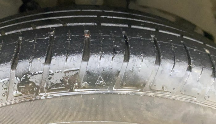 2019 Renault Captur RXE DIESEL, Diesel, Manual, 43,821 km, Right Front Tyre Tread