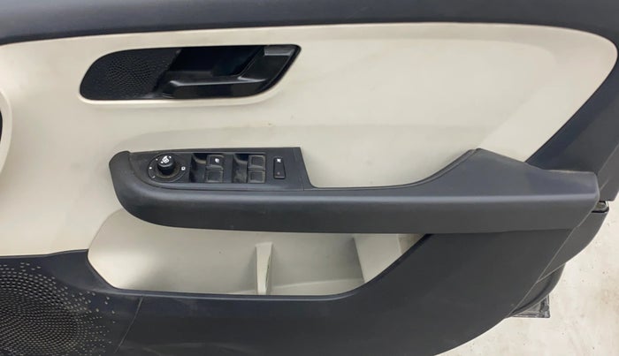 2021 Tata ALTROZ XT PETROL, Petrol, Manual, 74,084 km, Driver Side Door Panels Control