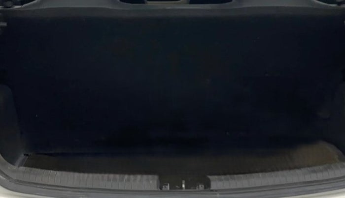 2018 Hyundai Grand i10 MAGNA 1.2 KAPPA VTVT, Petrol, Manual, 43,983 km, Boot Inside