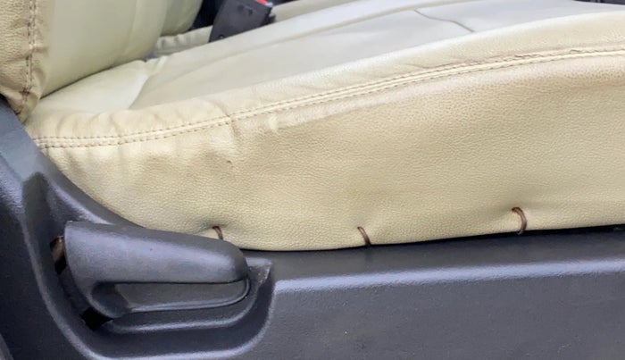 2013 Maruti Wagon R 1.0 LXI CNG, CNG, Manual, 44,768 km, Driver Side Adjustment Panel