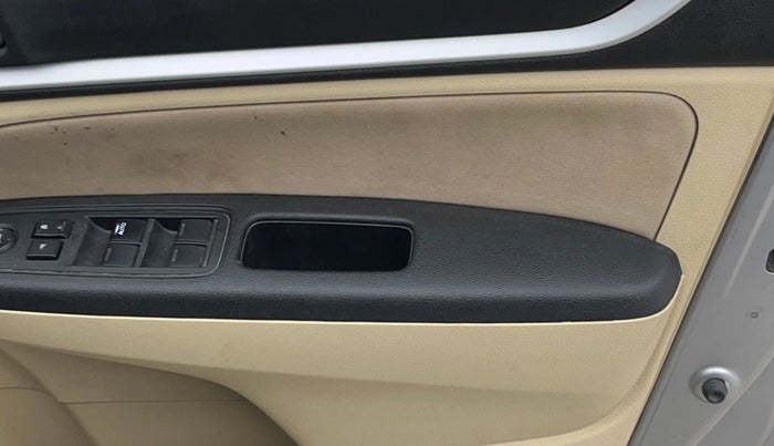 2022 Honda Amaze 1.2L I-VTEC S, Petrol, Manual, 19,276 km, Driver Side Door Panels Control