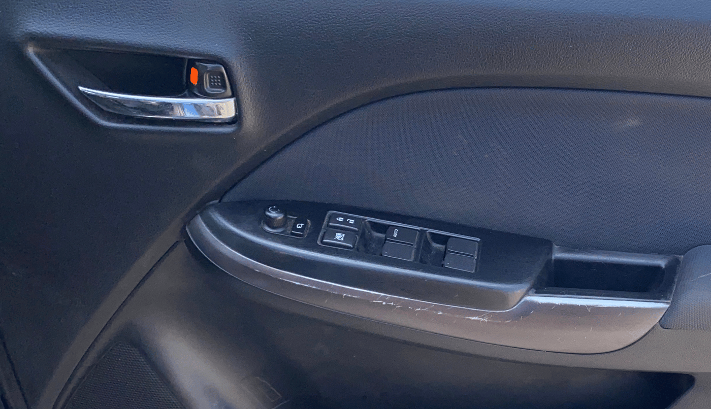 2022 Maruti Baleno ZETA PETROL 1.2, Petrol, Manual, 1,23,587 km, Driver Side Door Panels Control