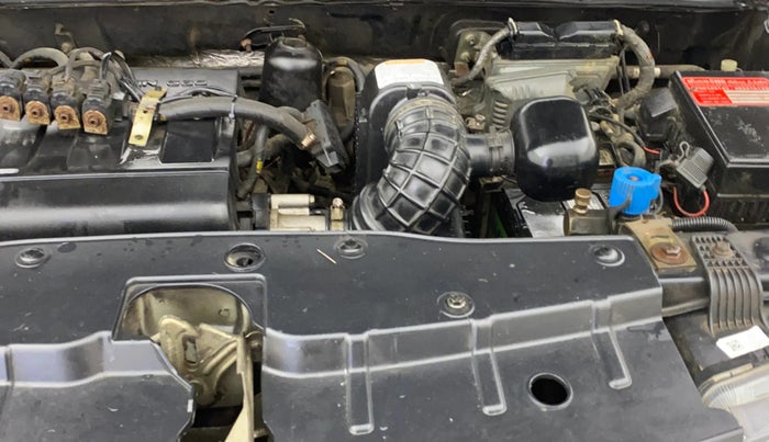 2018 Mahindra KUV 100 NXT K2 P 6 STR, CNG, Manual, 70,969 km, Engine View - Left