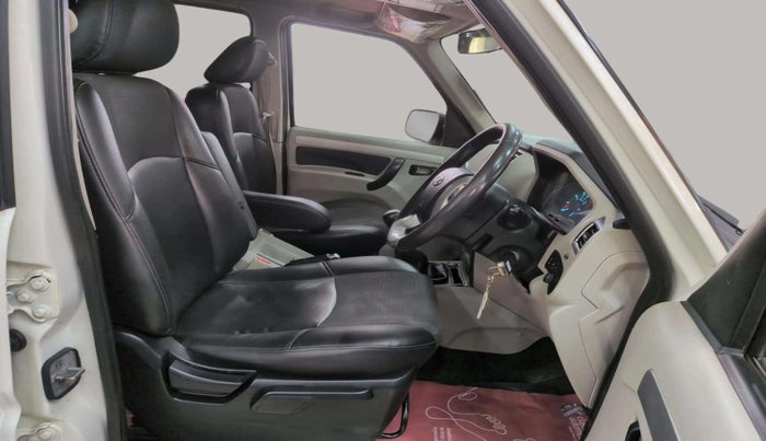 2019 Mahindra Scorpio S11 2WD, Diesel, Manual, 1,70,000 km, Right Side Front Door Cabin