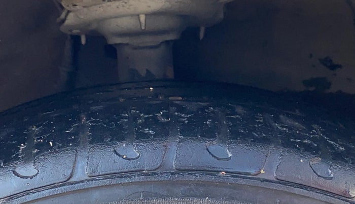 2018 Hyundai Grand i10 SPORTZ 1.2 KAPPA VTVT, Petrol, Manual, 37,122 km, Right Front Tyre Tread