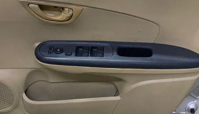 2015 Honda Amaze 1.2L I-VTEC S, Petrol, Manual, 89,058 km, Driver Side Door Panels Control