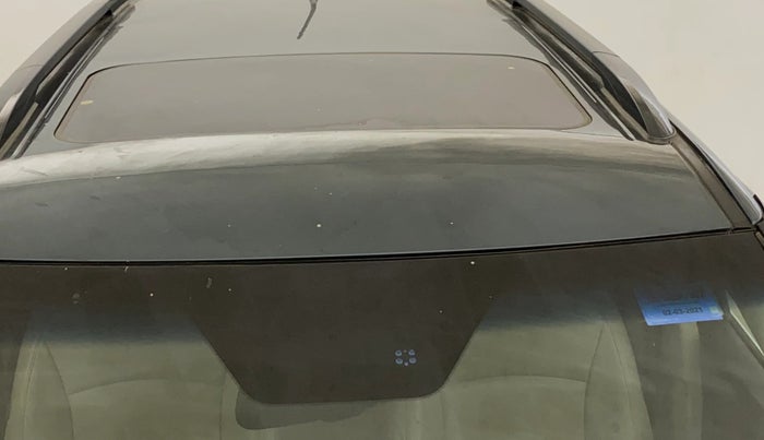 2021 Mahindra XUV300 W8 (O) 1.2 PETROL, Petrol, Manual, 33,153 km, Moonroof/ Sunroof