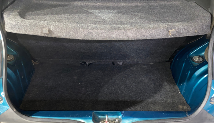 2022 Renault Kwid CLIMBER MT 1.0, Petrol, Manual, 10,533 km, Boot Inside