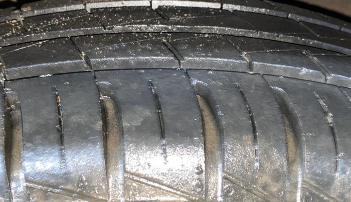 2022 Renault Kwid CLIMBER MT 1.0, Petrol, Manual, 10,533 km, Left Rear Tyre Tread