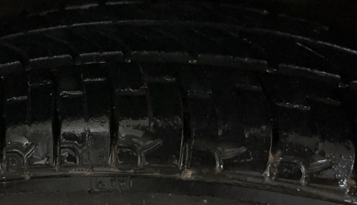 2014 Maruti Wagon R 1.0 LXI, Petrol, Manual, 59,265 km, Left Rear Tyre Tread