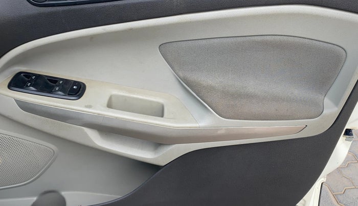 2013 Ford Ecosport TITANIUM 1.5L PETROL AT, Petrol, Automatic, 88,847 km, Driver Side Door Panels Control