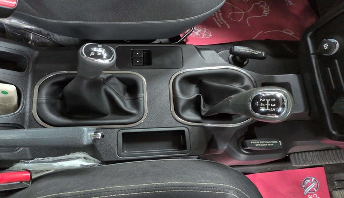 2022 Force Motors GURKHA 4x4x4, Diesel, Manual, 27,945 km, Gear Lever