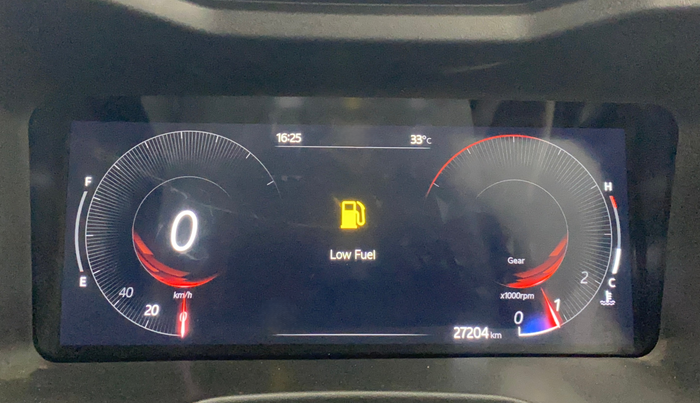 2024 Mahindra XUV 3XO AX5 1.2 L TCMPFi, Petrol, Manual, 27,203 km, Odometer Image