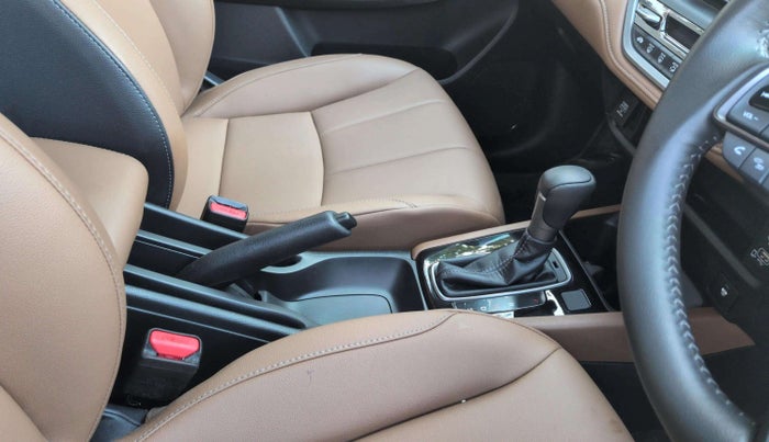 2024 Honda ELEVATE ZX CVT, Petrol, Automatic, 5,490 km, Gear Lever