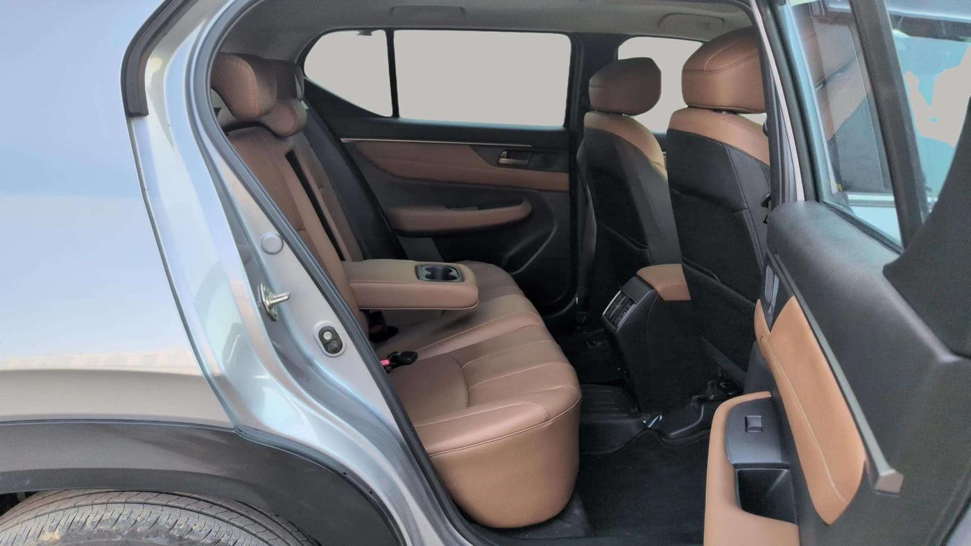 2024 Honda ELEVATE ZX CVT, Petrol, Automatic, 5,490 km, Right Side Rear Door Cabin
