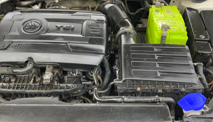 2016 Skoda Superb STYLE 1.8 TSI MT, Petrol, Manual, 48,557 km, Engine View - Left