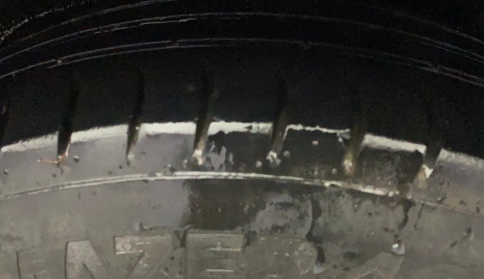 2016 Hyundai Grand i10 ASTA (O) AT 1.2 KAPPA VTVT, Petrol, Automatic, 79,667 km, Left Rear Tyre Tread