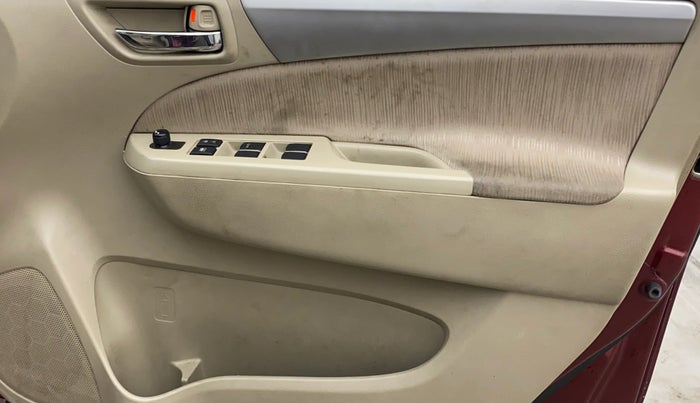 2013 Maruti Ertiga VXI, Petrol, Manual, 98,798 km, Driver Side Door Panels Control