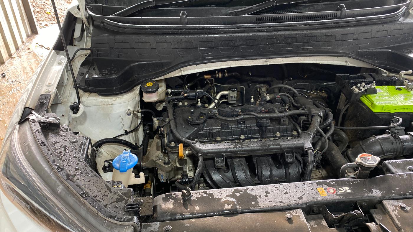 2021 KIA SONET HTK PLUS 1.2, Petrol, Manual, 65,228 km, Engine View - Right
