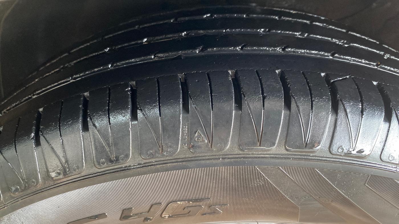 2021 KIA SONET HTK PLUS 1.2, Petrol, Manual, 65,228 km, Left Front Tyre Tread