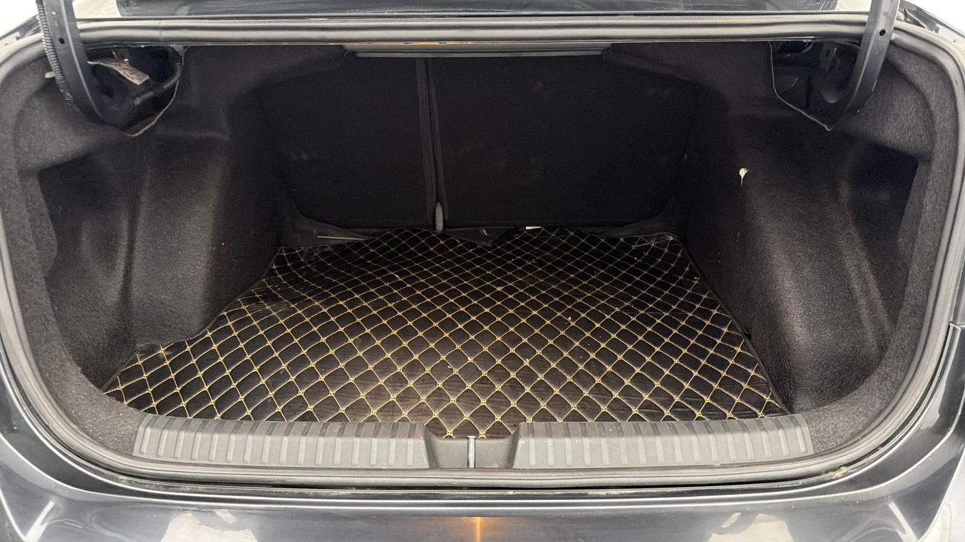 2023 Volkswagen VIRTUS TOPLINE TSI 1.0 AT, Petrol, Automatic, 38,311 km, Boot Inside