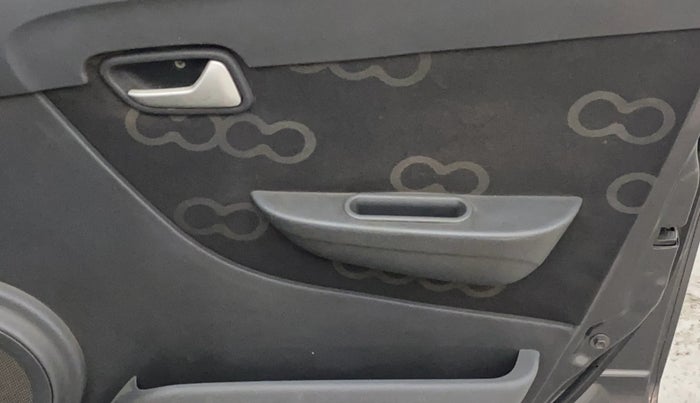 2014 Maruti Alto 800 LXI, Petrol, Manual, 73,206 km, Driver Side Door Panels Control